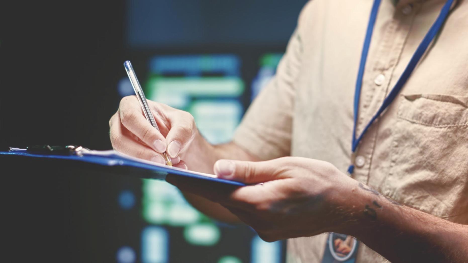 Detaillierte Texturarbeit in einem Game-Asset